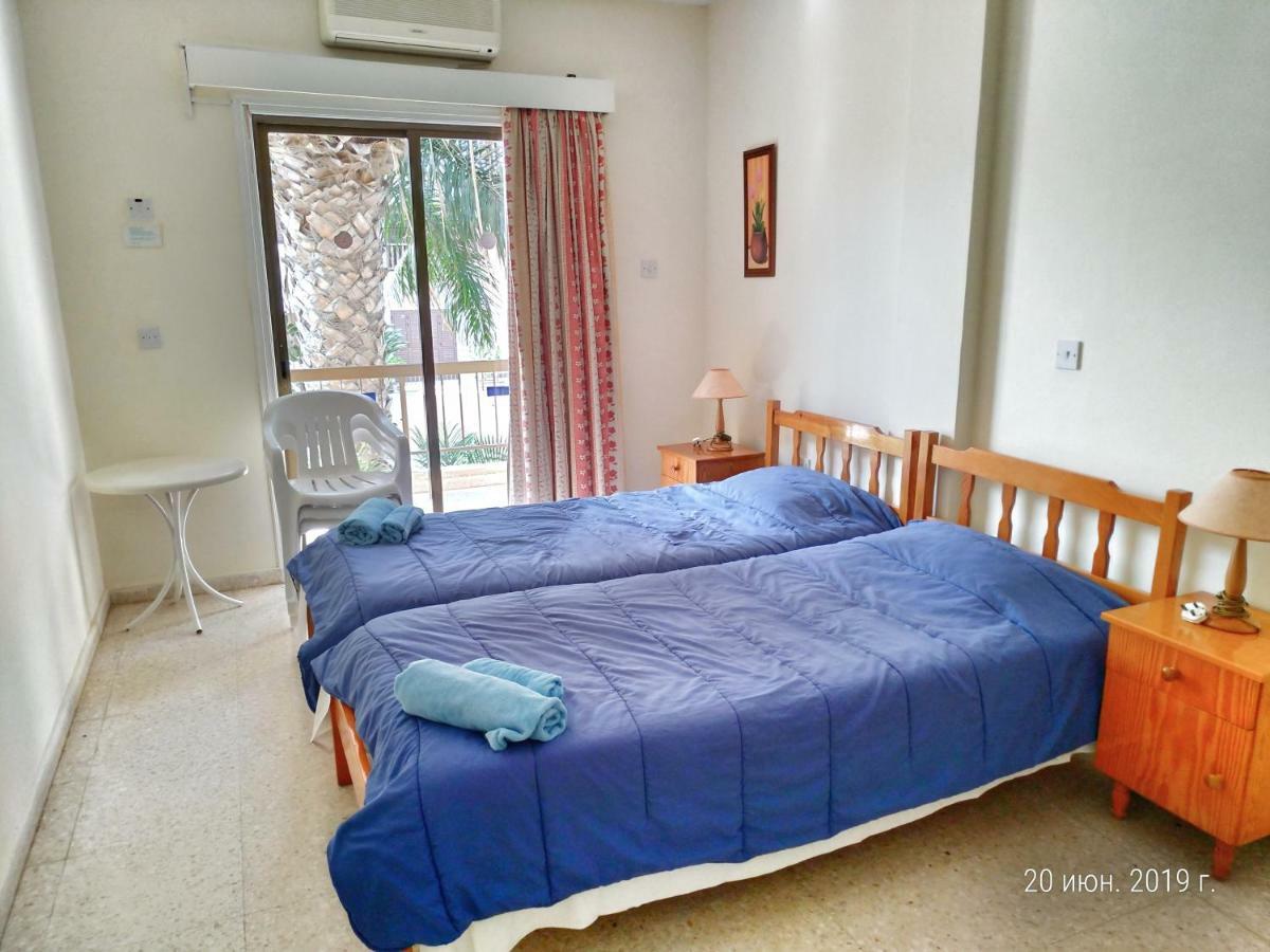 Constantaras Apartments Protaras Exterior foto